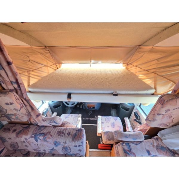 En venta Eura Mobil Eura Mobil 606 LS*MERCEDES 312D Beige 1999 Palencia foto 9