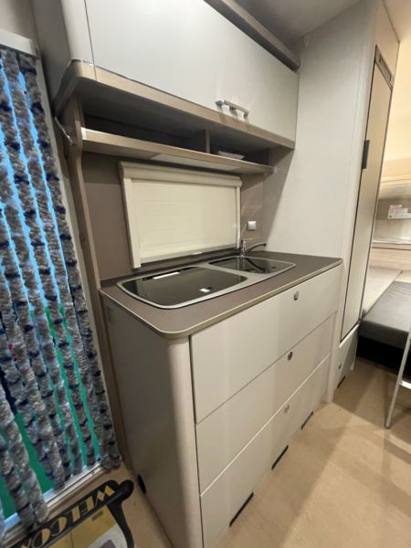 En venta Bürstner PREMIO PLUS 440 TK Blanco 2025 Álava foto 19