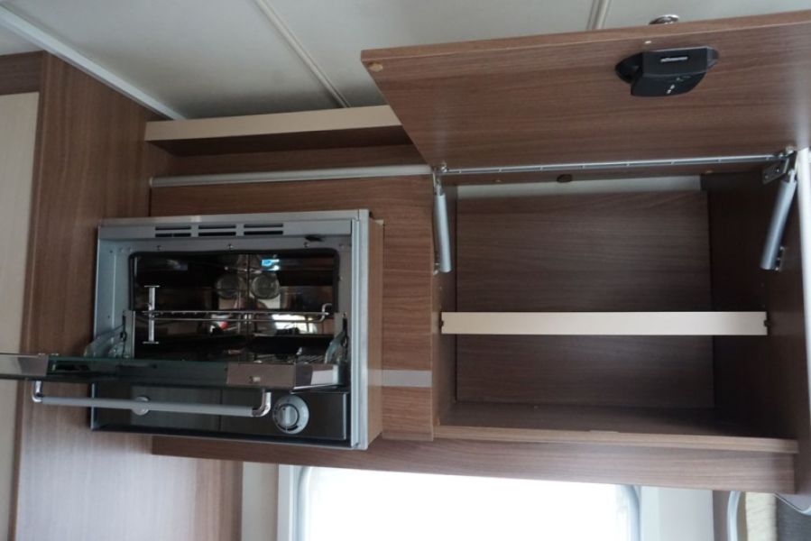 En venta Bürstner  Argos Time 670  Blanco 2014 Madrid foto 11