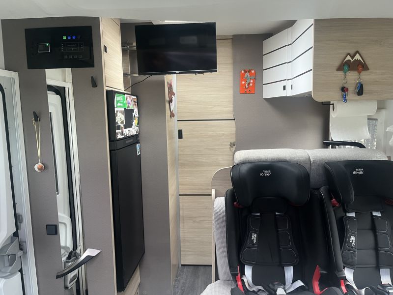 En venta Challenger 396 START EDITION Blanco 2022 Barcelona foto 6