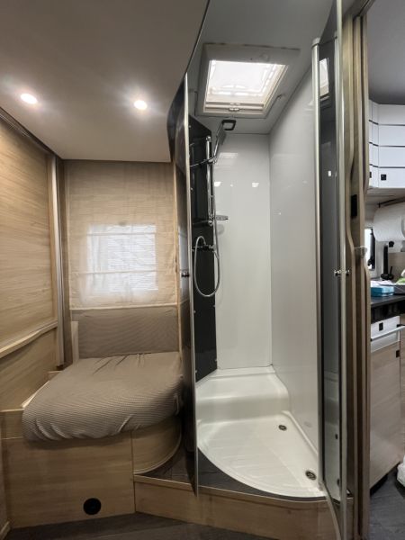 En venta Challenger 396 START EDITION Blanco 2022 Barcelona foto 10