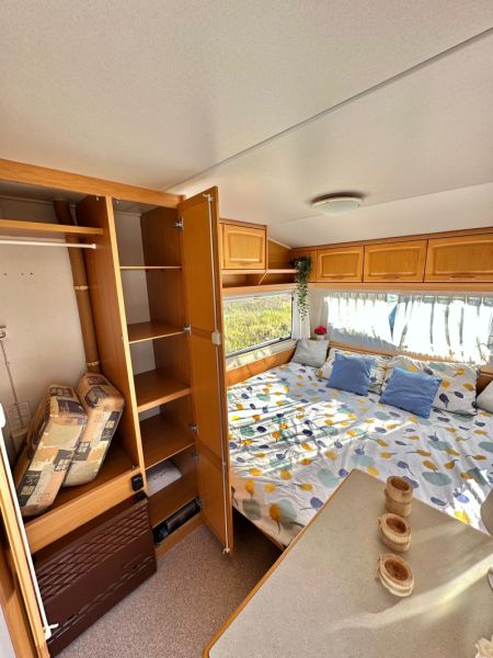 En venta Knaus Modelo  Blanco 1999 Alicante foto 2