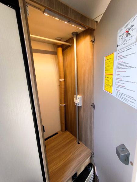 En venta Bürstner Bürstner Premio 495 TK Blanco 2017 Madrid foto 12