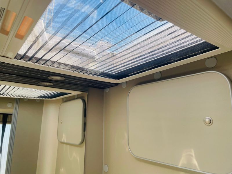 En venta Across Caravana Across Car Premium 331 Blanco 2022 Madrid foto 6