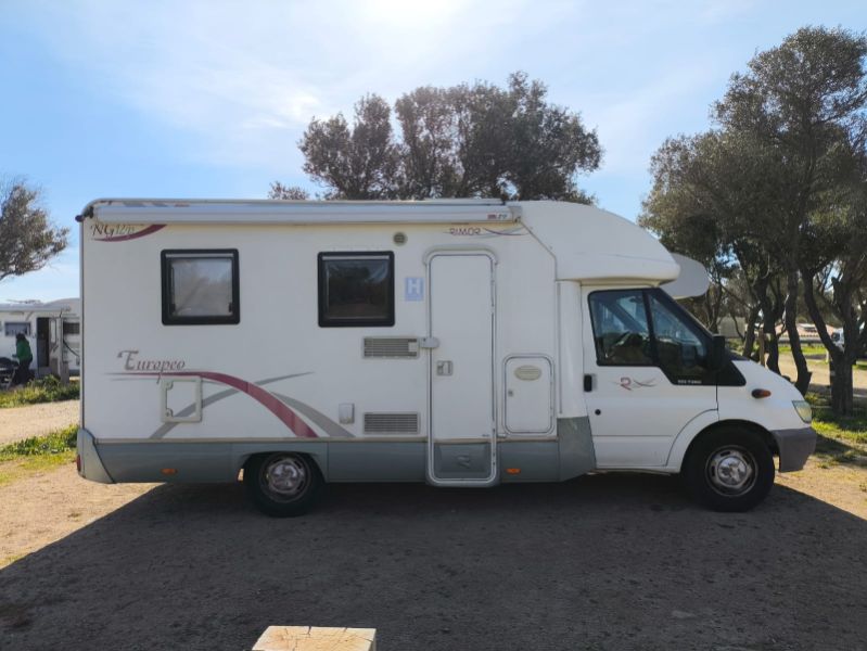 En venta Rimor ARF 54S3 Blanco 2006 Madrid foto 2