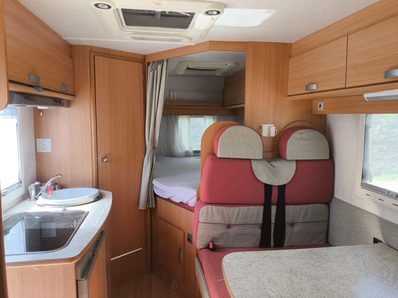 En venta Rimor ARF 54S3 Blanco 2006 Madrid foto 8