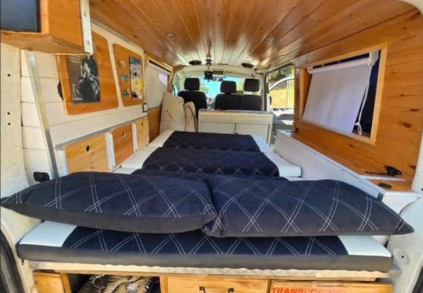 En venta Volkswagen Camperizada Transporter T5 1.9 TDi  Blanco 2009 Málaga foto 7