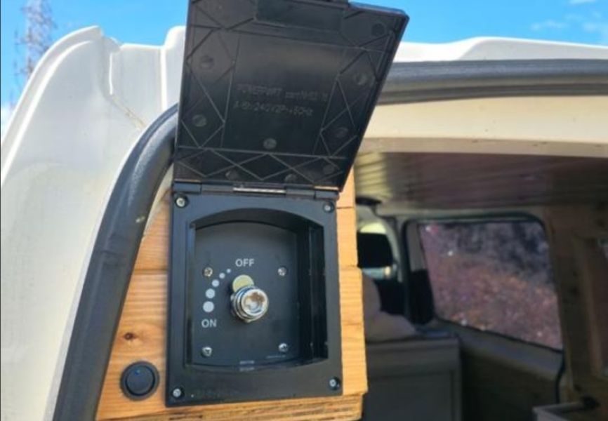 En venta Volkswagen Camperizada Transporter T5 1.9 TDi  Blanco 2009 Málaga foto 9