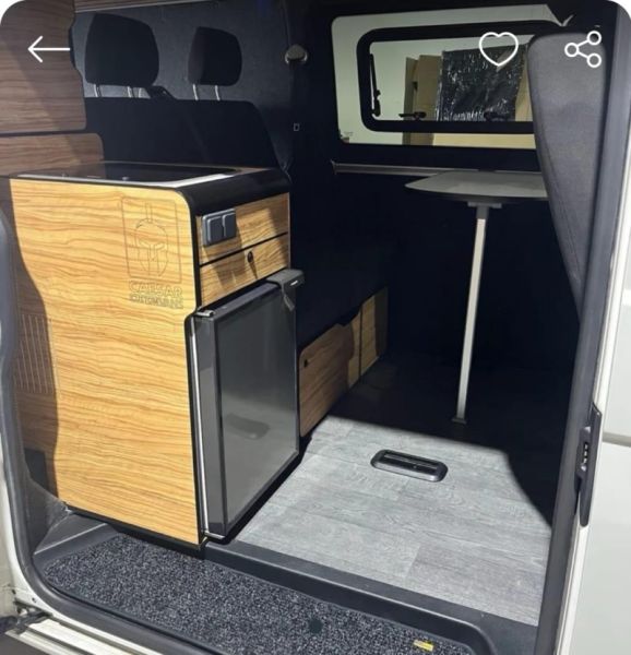 En venta Volkswagen Transporter Gris 2018 Ávila foto 4