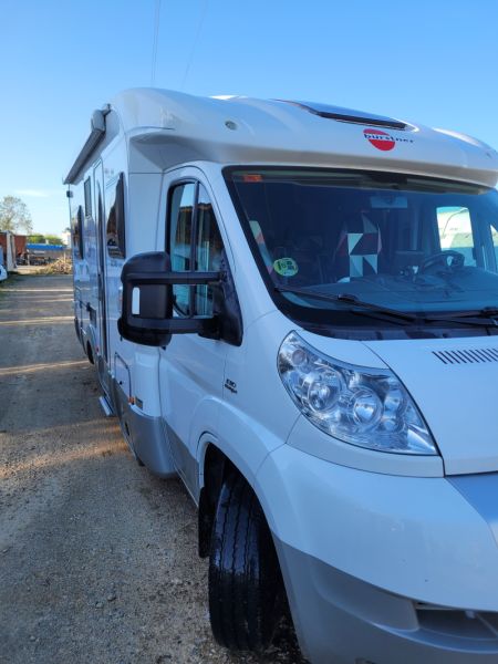 En venta Bürstner Solano T615 Blanco 2008 Sevilla foto 3