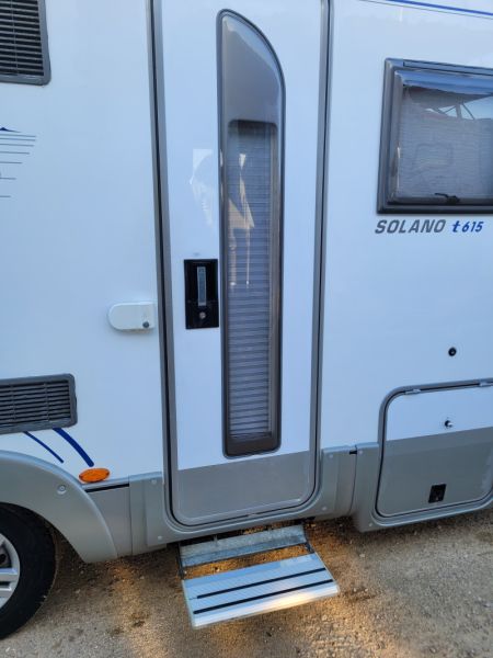 En venta Bürstner Solano T615 Blanco 2008 Sevilla foto 7