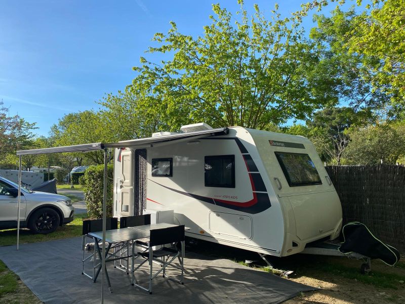 En venta Sterckeman 470 COMFORT PE KIDS Blanco 2023 Barcelona foto 2