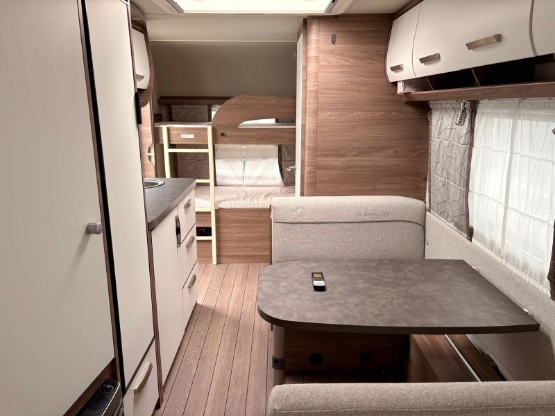 En venta Knaus SPORT 500 QDK Blanco 2021 Barcelona foto 4