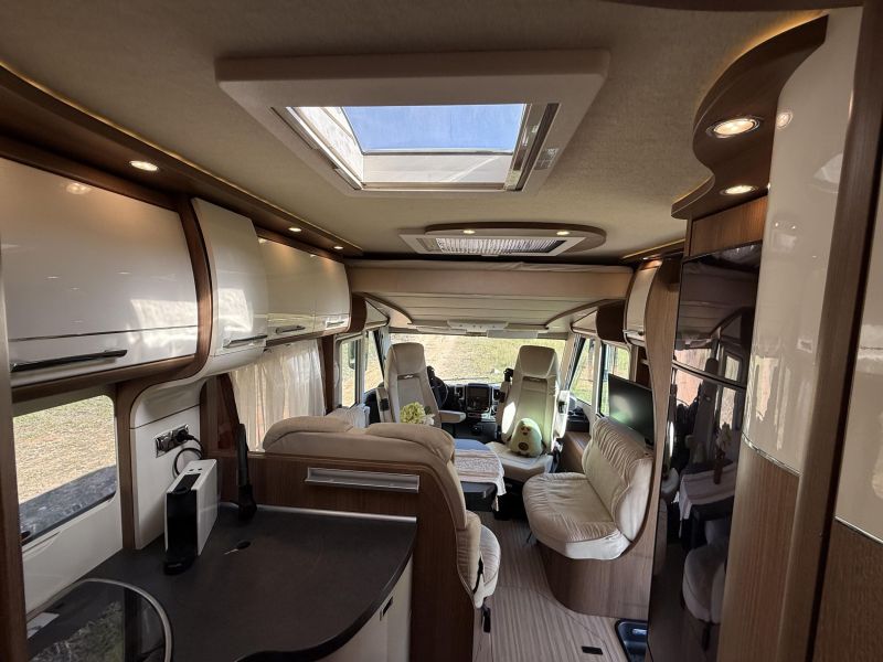 En venta Carthago Carthago C-Tourer Beige 2020 Castellón foto 13