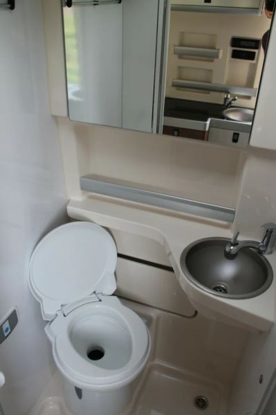 En venta Westfalia ducato westfalia columbus Gris 2012 Guipúzcoa foto 2