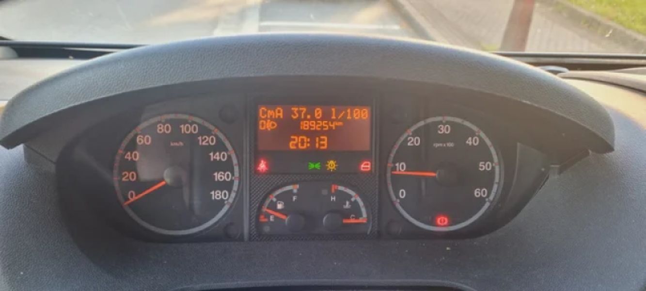 En venta Westfalia ducato westfalia columbus Gris 2012 Guipúzcoa foto 5