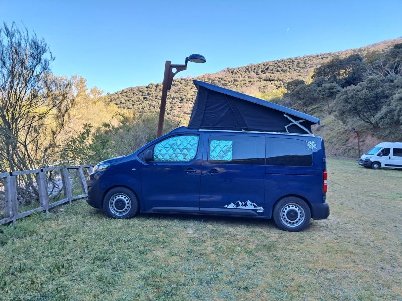 En venta Citroën Jumpy  Azul 2017 Burgos foto 1