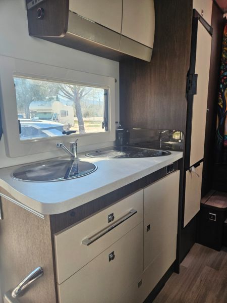 En venta Benimar Tessoro 440Up Blanco 2023 Alicante foto 6