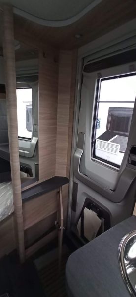 En venta Knaus Caravana Knaus Südwind 580 QS 60 Aniversario(2022) Blanco 2022 Tarragona foto 9