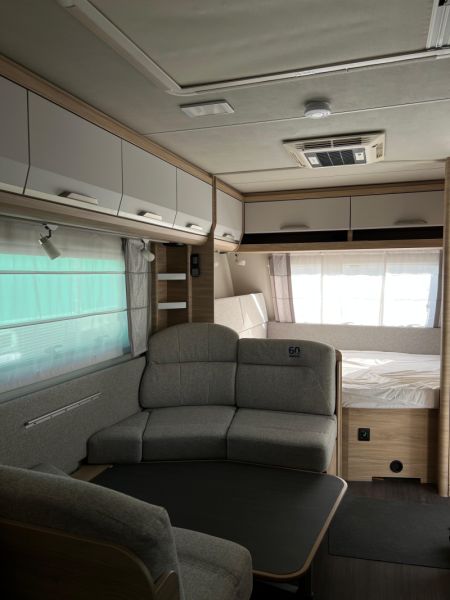 En venta Knaus Caravana Knaus Südwind 580 QS 60 Aniversario(2022) Blanco 2022 Tarragona foto 13