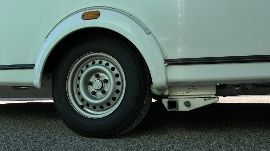 En venta Knaus Caravana Knaus Südwind 580 QS 60 Aniversario(2022) Blanco 2022 Tarragona foto 15