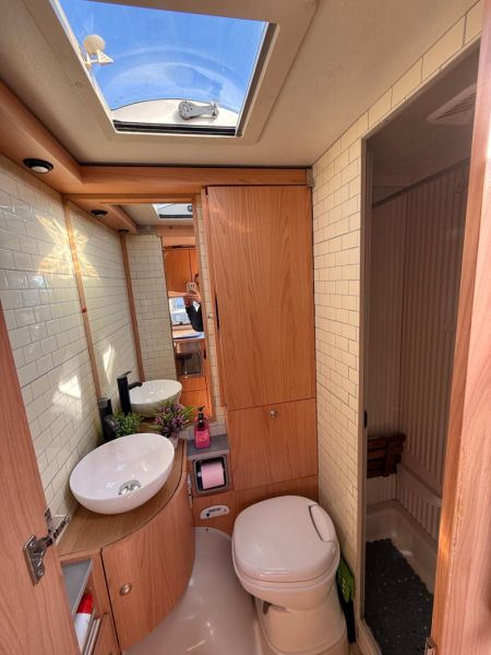 En venta Renault DELFIN BURSTNER T695 Blanco 2006 Alicante foto 5