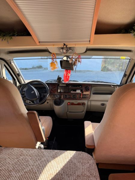 En venta Renault DELFIN BURSTNER T695 Blanco 2006 Alicante foto 9