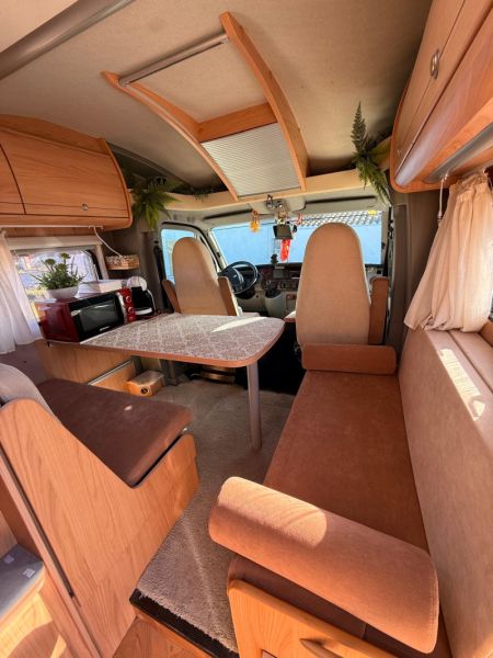 En venta Renault DELFIN BURSTNER T695 Blanco 2006 Alicante foto 12