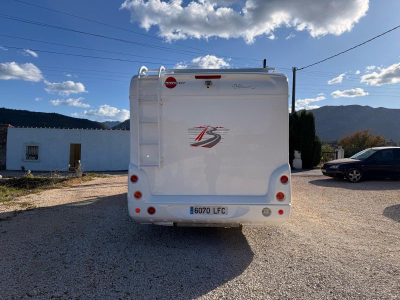 En venta Renault DELFIN BURSTNER T695 Blanco 2006 Alicante foto 14