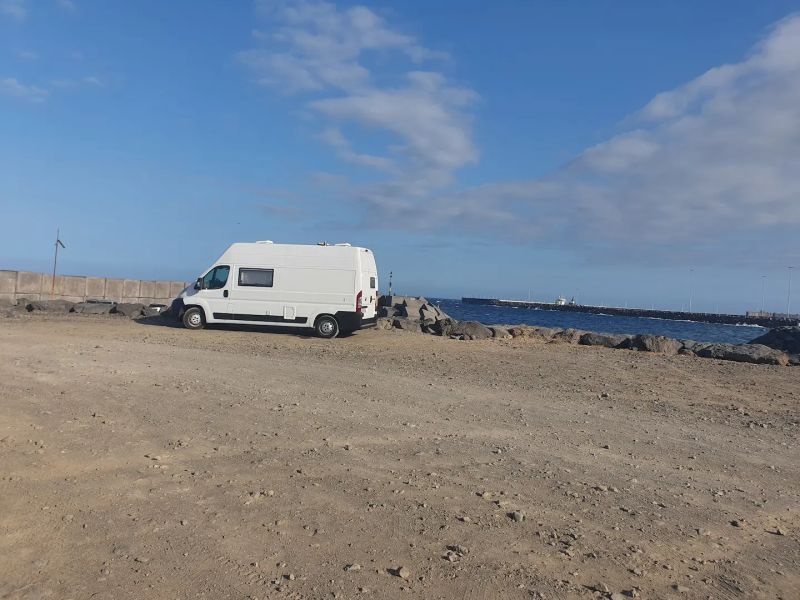 En venta Fiat Ducato Blanco 2010 Santa Cruz de Tenerife foto 3