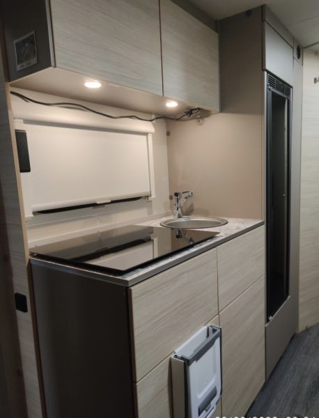 En venta Weinsberg Caracito 500 QDK Blanco 2021 Barcelona foto 3