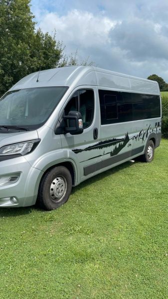 En venta Peugot Boxer  Gris 2017 Madrid foto 2