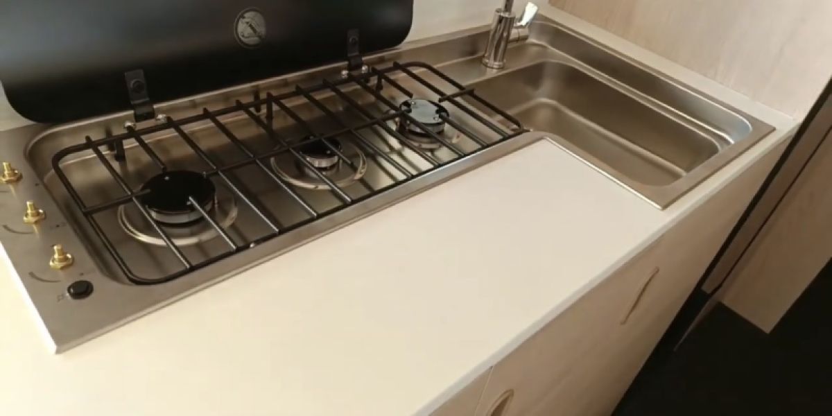 En venta Adria aviva 495lx Blanco 2017 Barcelona foto 1