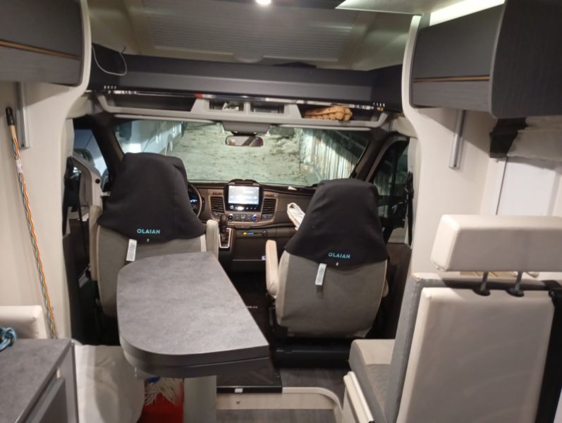 En venta Ford Challenger 337GA Graphite Premium Blanco 2020 Cantabria foto 5