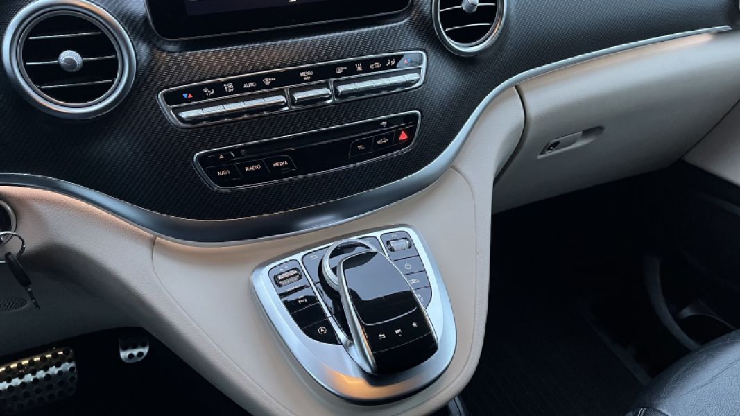 En venta Mercedes-Benz V250 Clase V Marco Polo  Gris 2017 Valencia foto 4