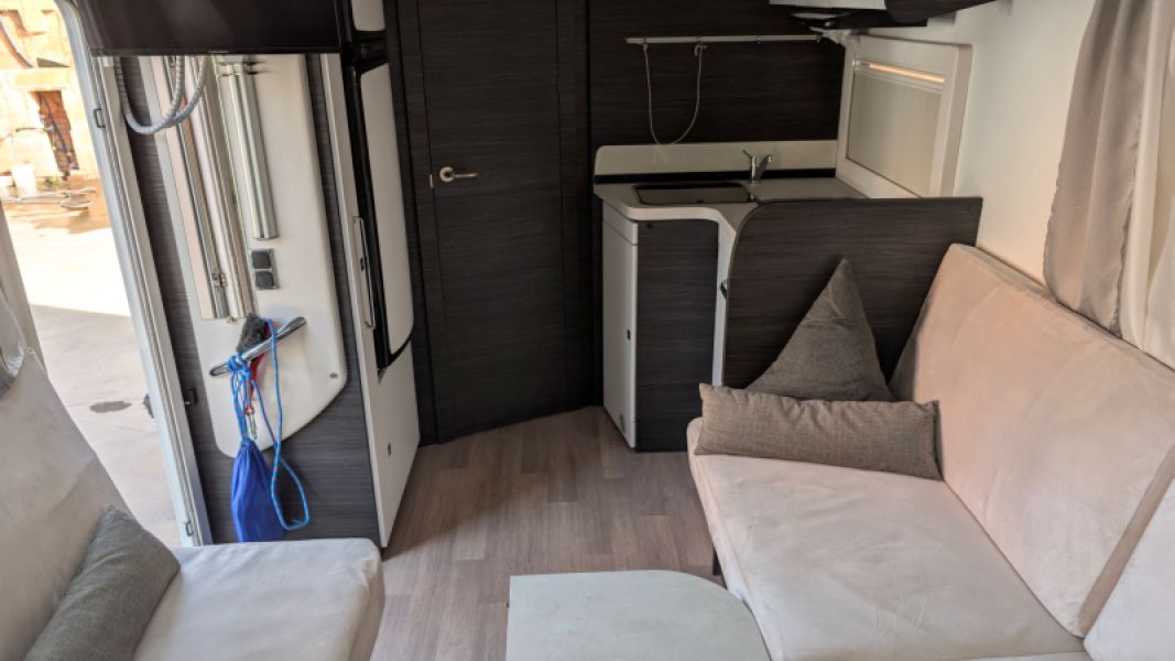 En venta Benimar Mileo 287 Blanco 2021 Barcelona foto 9