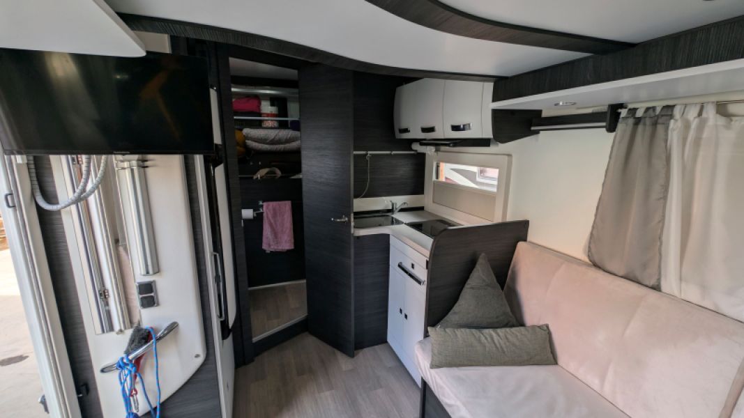 En venta Benimar Mileo 287 Blanco 2021 Barcelona foto 23