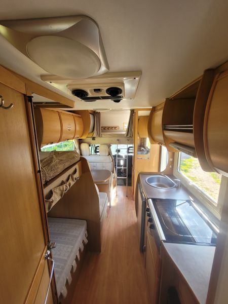 En venta CI International Riviera 130 Blanco 2004 Barcelona foto 3