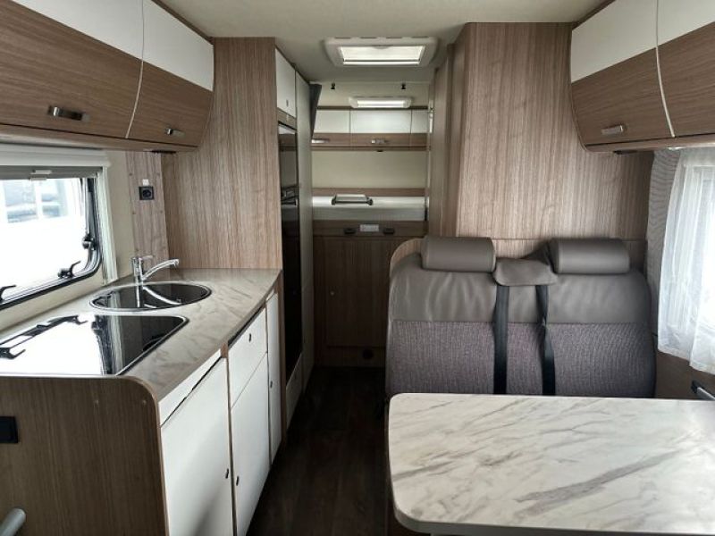 En venta Carado A 464  Blanco 2018 Madrid foto 5