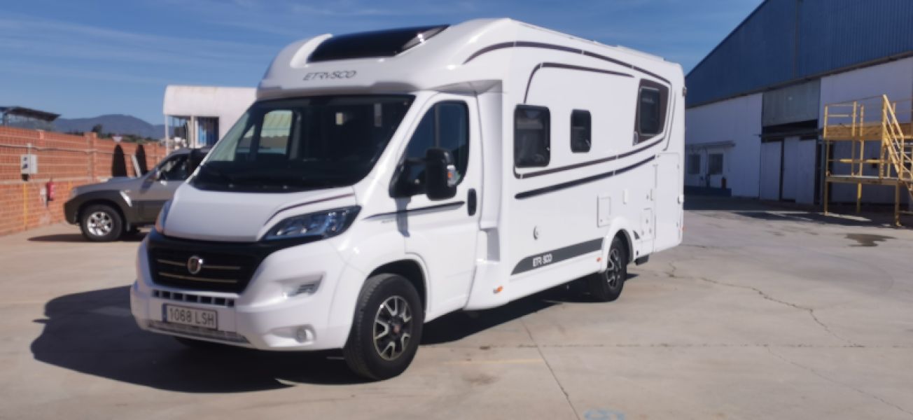 En venta Etrusco QBC 7400 Blanco 2021 Málaga foto 1