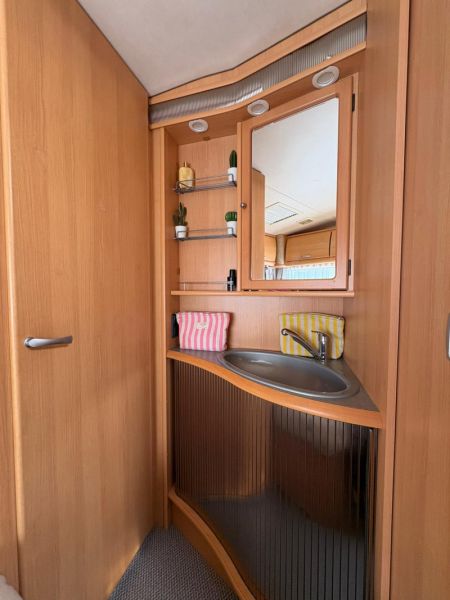 En venta TEC Travel King 580 TKM Blanco 2005 Barcelona foto 7