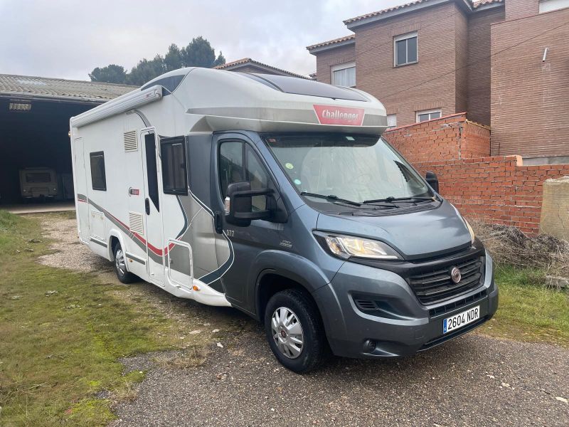 En venta Challenger Mageo 377 Gris 2016 Guadalajara foto 1