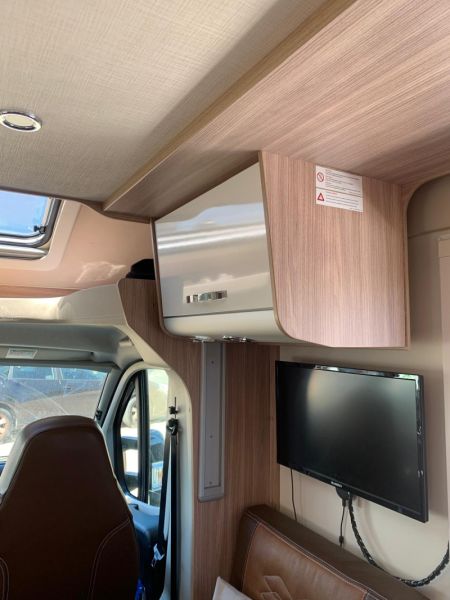 En venta Bürstner IXEO 60 EDITION Blanco 2020 Barcelona foto 1