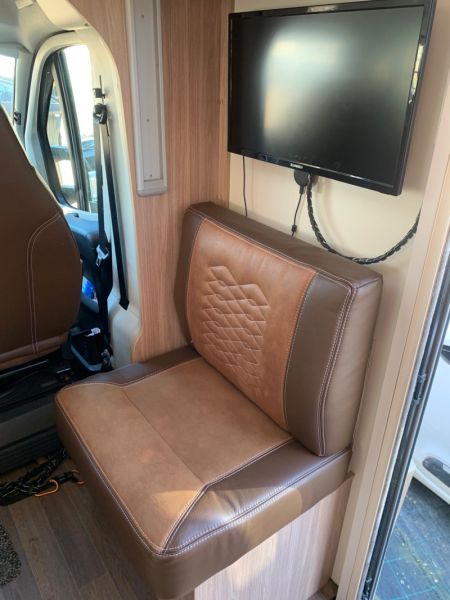 En venta Bürstner IXEO 60 EDITION Blanco 2020 Barcelona foto 14