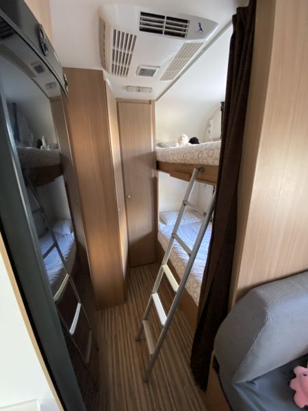 En venta Adria Aviva 495 LX Blanco 2015 Tarragona foto 5