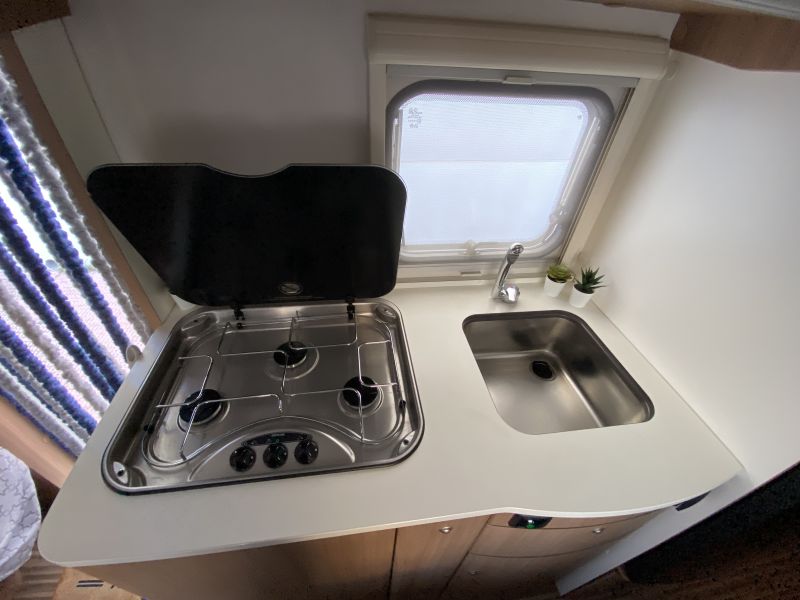 En venta Adria Aviva 495 LX Blanco 2015 Tarragona foto 11