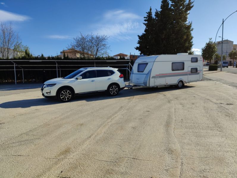 En venta Adria Aviva 495 LX Blanco 2015 Tarragona foto 18