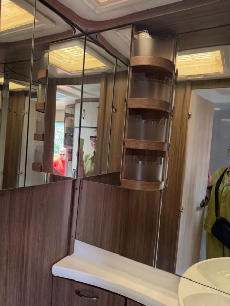 En venta Hobby 560 FFE Deluxe Blanco 2017 Asturias foto 13