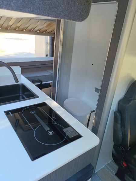 En venta Volkswagen Crafter Blanco 2024 Madrid foto 3