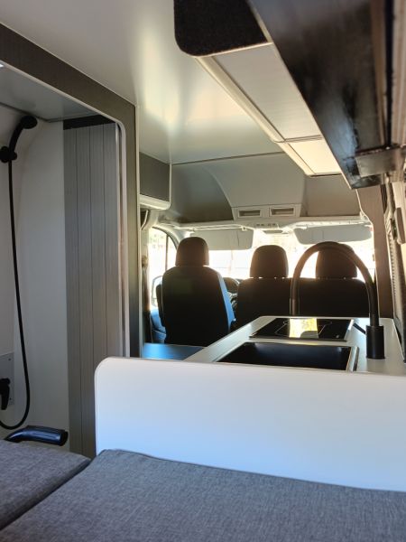 En venta Volkswagen Crafter Blanco 2024 Madrid foto 7